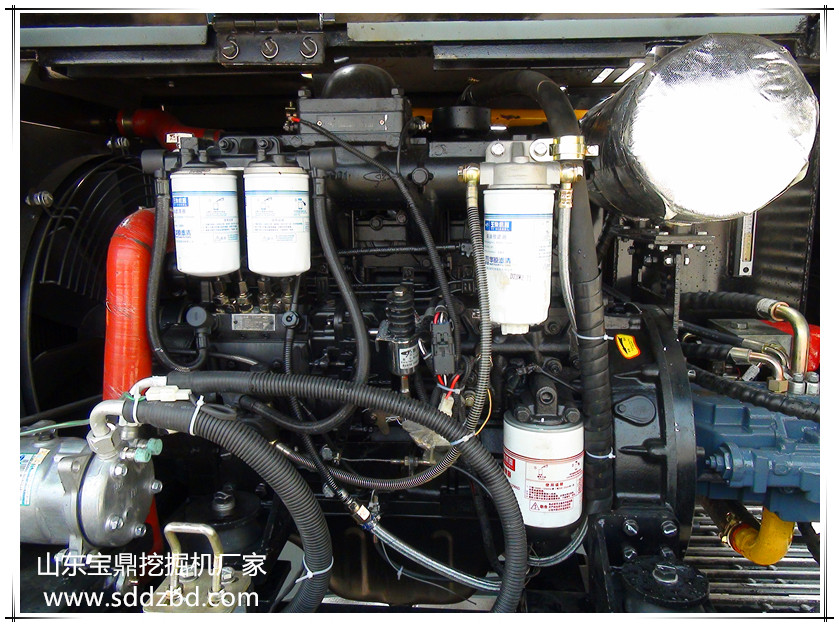 寶鼎小型挖掘機 寶鼎小型挖掘機