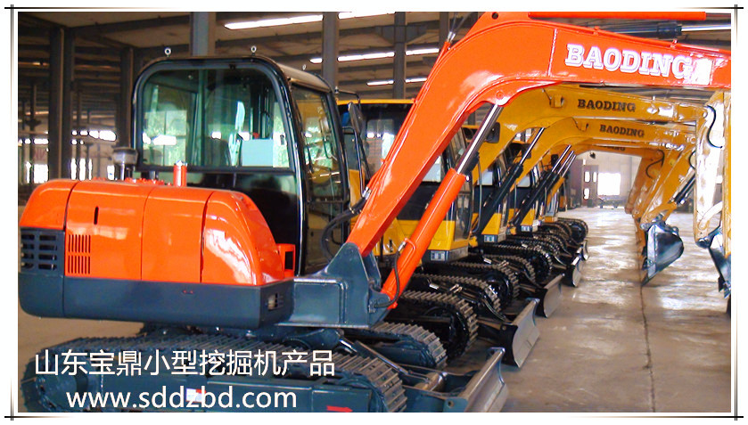 山東寶鼎小型挖掘機(jī)廠家