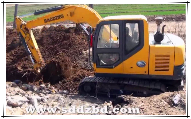 山東寶鼎小型挖掘機械產品 山東寶鼎小型挖掘機械產品