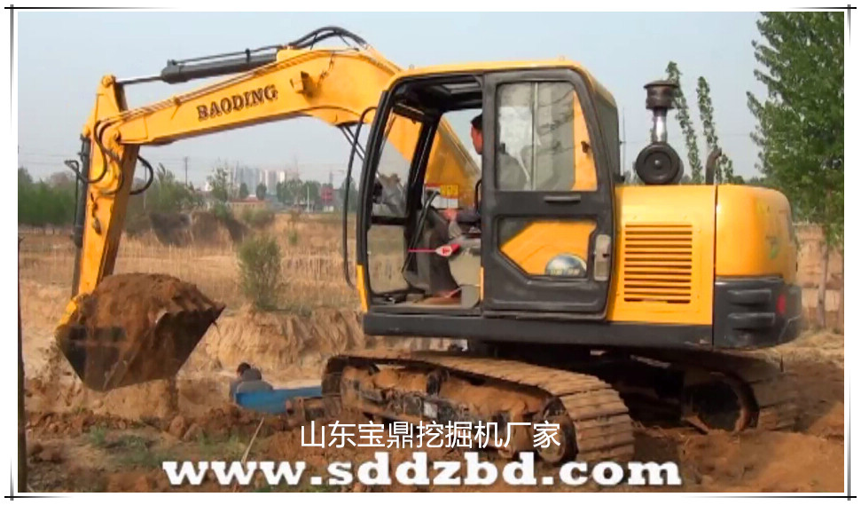 山東寶鼎挖掘機廠家小型挖掘機產品 山東寶鼎挖掘機廠家小型挖掘機產品