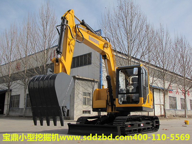 寶鼎小型挖掘機(jī)械