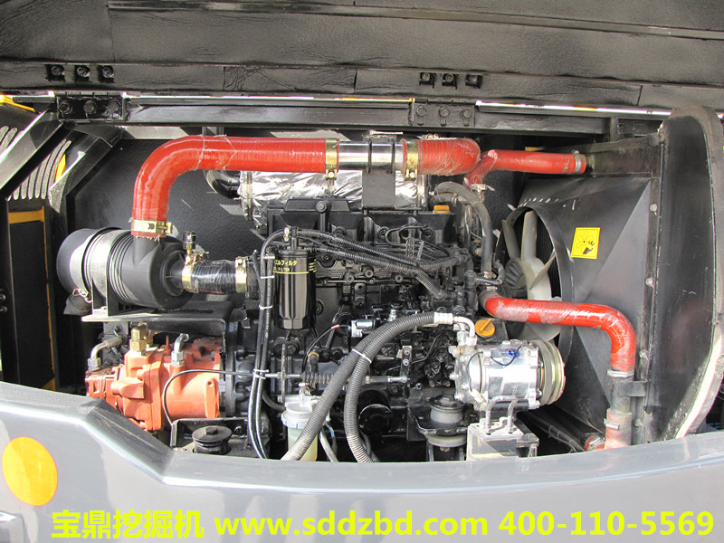 寶鼎小型挖掘機(jī)械發(fā)動(dòng)機(jī)