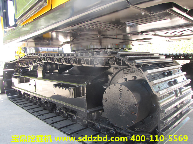 寶鼎小型挖掘機(jī)械