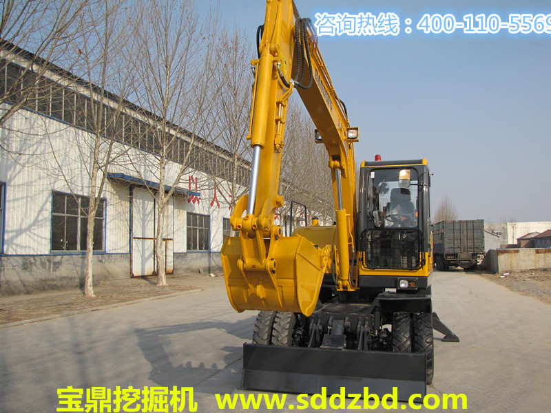 寶鼎小型挖掘機(jī)械