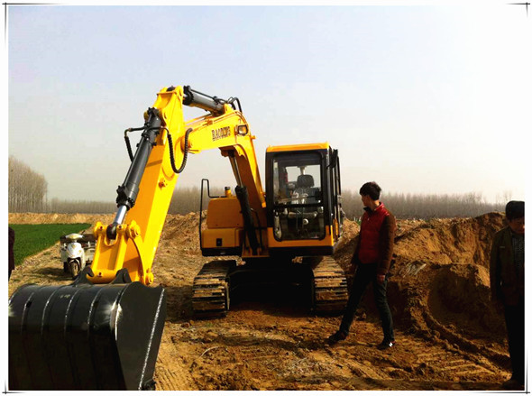 寶鼎小型挖掘機械 寶鼎小型挖掘機械