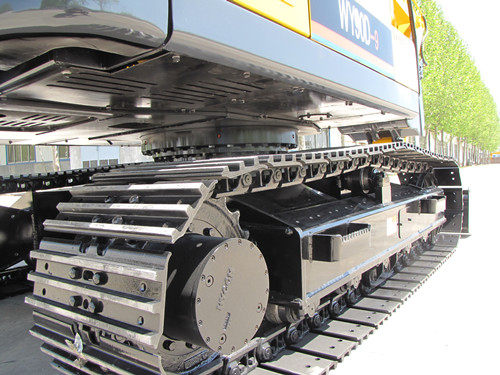 寶鼎150小型挖掘機下盤