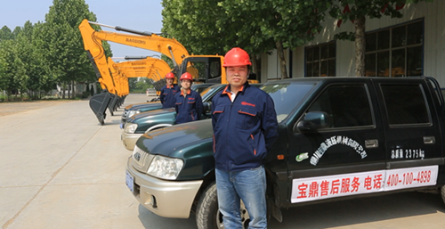 寶鼎小型挖掘機(jī)廠家服務(wù)