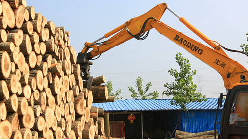 寶鼎輪式挖掘機