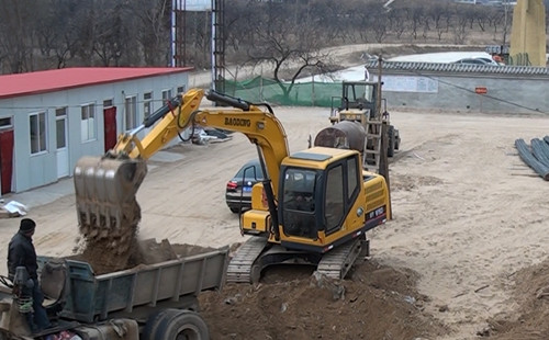 國產小型挖掘機 國產小型挖掘機