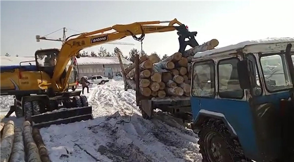輪式抓木機(jī)_抓木機(jī)廠家 輪式抓木機(jī)_抓木機(jī)廠家