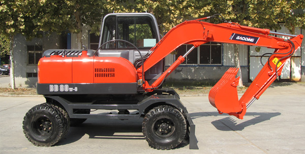 輪式挖掘機(jī)