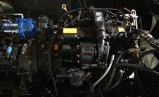 新一代95輪式抓木機(jī)動(dòng)力部件 新一代95輪式抓木機(jī)動(dòng)力部件