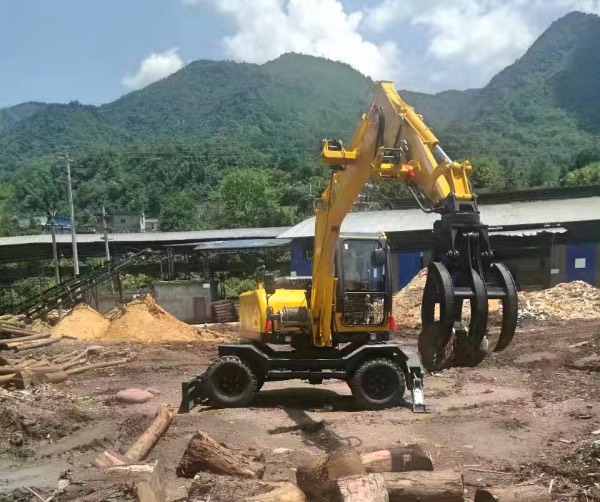 寶鼎95輪式抓木機(jī) 寶鼎95輪式抓木機(jī)