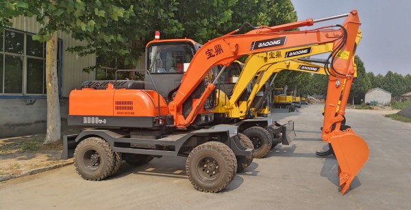 輪胎式挖掘機.jpg 輪胎式挖掘機.jpg