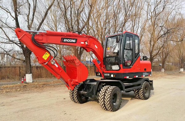 寶鼎輪式挖掘機(jī)怎么樣？