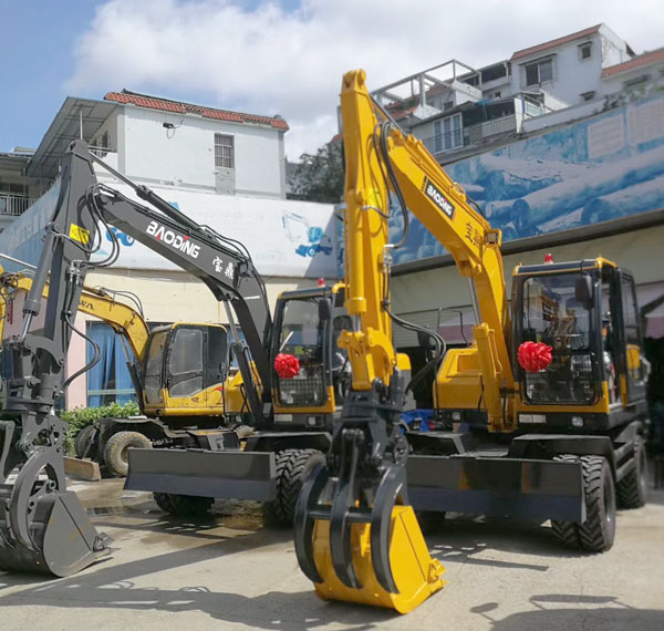 廣西多功能輪式挖掘機價格 廣西多功能輪式挖掘機價格