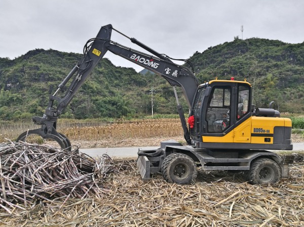 廣西多功能輪式挖掘機 廣西多功能輪式挖掘機