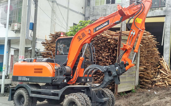 多功能輪式挖掘機 多功能輪式挖掘機