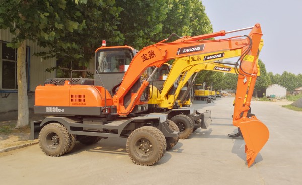 寶鼎輪式挖掘機(jī)