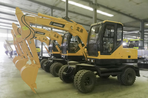 輪式挖掘機(jī) 輪式挖掘機(jī)