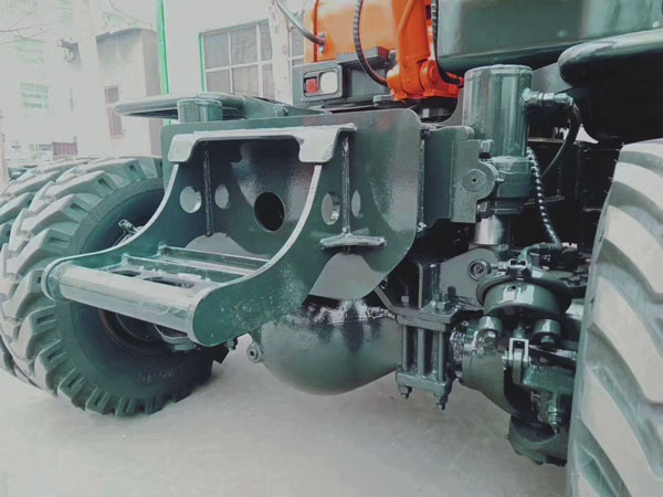 輪式挖掘機 輪式挖掘機