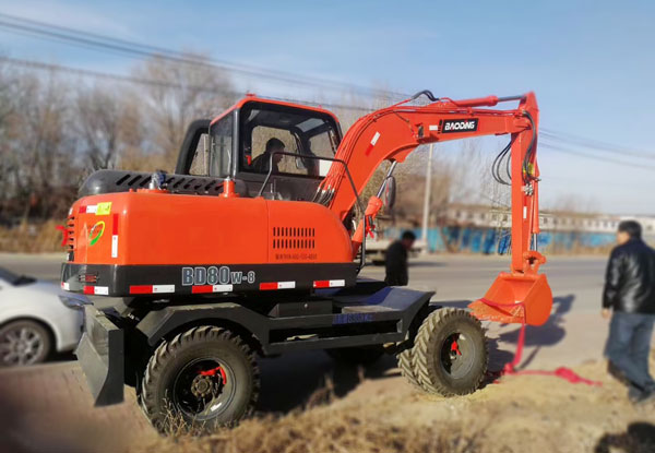 寶鼎80輪式挖掘機 寶鼎80輪式挖掘機