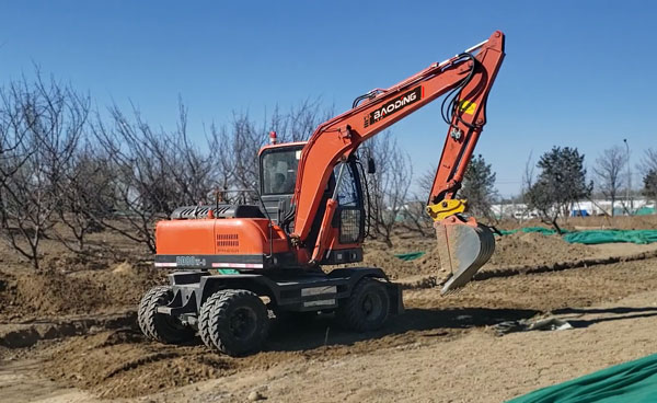 寶鼎輪式挖掘機 寶鼎輪式挖掘機
