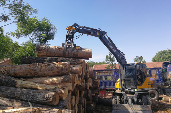 寶鼎抓木機廠家.jpg 寶鼎抓木機廠家.jpg