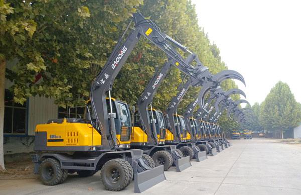 寶鼎輪式挖掘機抓木機廠家.jpg 寶鼎輪式挖掘機抓木機廠家.jpg