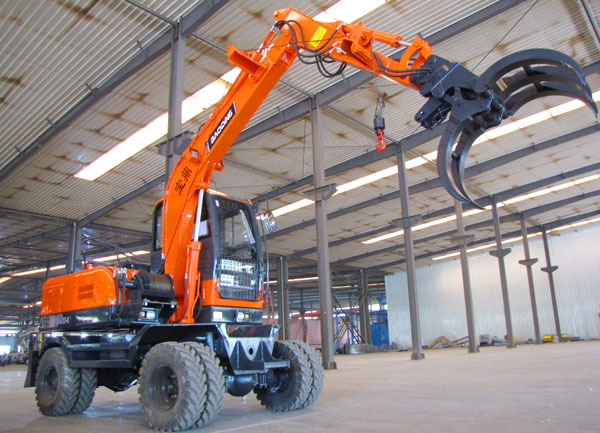 80抓木機(jī).jpg 80抓木機(jī).jpg