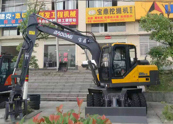 寶鼎抓木機廠家江西吉安銷售點.jpg 寶鼎抓木機廠家江西吉安銷售點.jpg