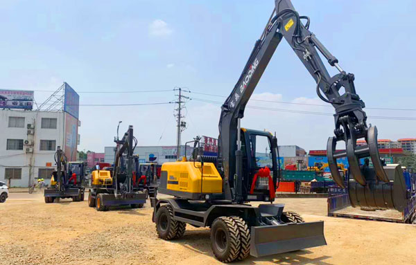 江西抓木機市場.jpg 江西抓木機市場.jpg