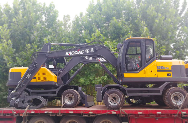 寶鼎抓木機(jī)廠家.jpg 寶鼎抓木機(jī)廠家.jpg