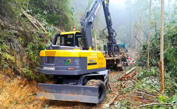 寶鼎抓木機.jpg 寶鼎抓木機.jpg