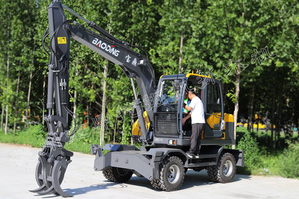 寶鼎抓木機廠家.jpg 寶鼎抓木機廠家.jpg