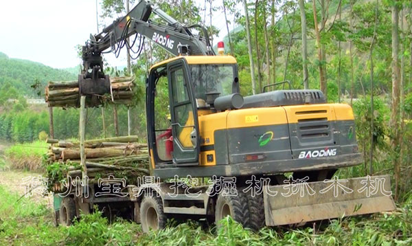 輪式挖掘機抓木機.jpg 輪式挖掘機抓木機.jpg