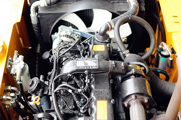 輪式挖掘機發動機部件圖片 輪式挖掘機發動機部件圖片