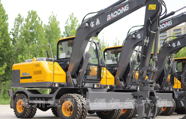 寶鼎多功能抓木機(jī)抓甘蔗機(jī).jpg 寶鼎多功能抓木機(jī)抓甘蔗機(jī).jpg