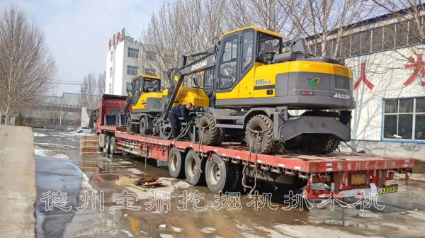 寶鼎多功能輪式挖掘機(jī).jpg 寶鼎多功能輪式挖掘機(jī).jpg