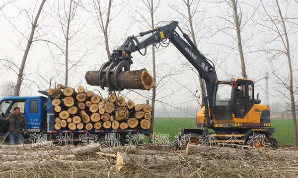 95抓木機(jī).jpg 95抓木機(jī).jpg