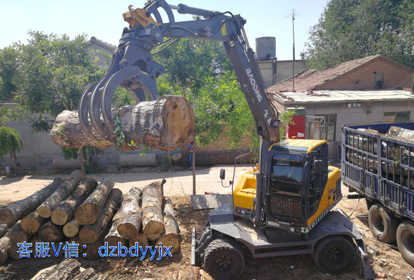 寶鼎輪式95抓木機.jpg 寶鼎輪式95抓木機.jpg