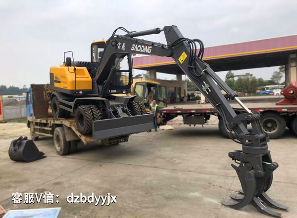 輪式抓木機.jpg 輪式抓木機.jpg