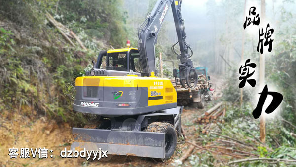 寶鼎95抓木機.jpg 寶鼎95抓木機.jpg