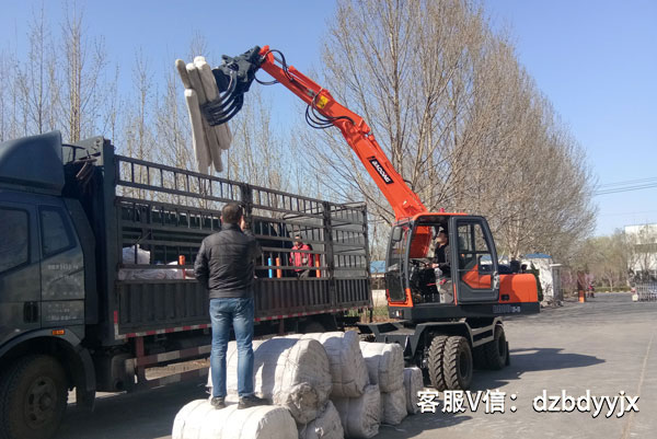 寶鼎輪式抓木機.jpg 寶鼎輪式抓木機.jpg