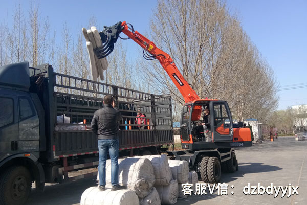 寶鼎輪式抓木機.jpg 寶鼎輪式抓木機.jpg