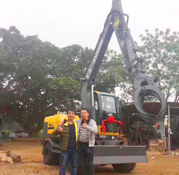 寶鼎抓木機.jpg 寶鼎抓木機.jpg