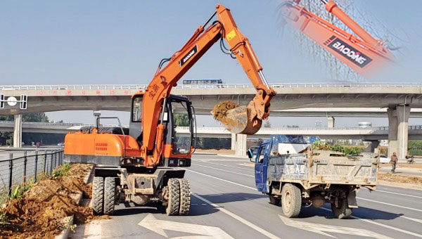 寶鼎輪胎式挖掘機80車型.jpg
