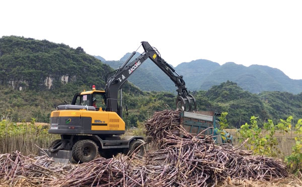寶鼎抓木機(jī)95車型.jpg 寶鼎抓木機(jī)95車型.jpg