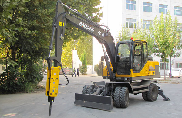 寶鼎95輪式挖掘機.jpg 寶鼎95輪式挖掘機.jpg