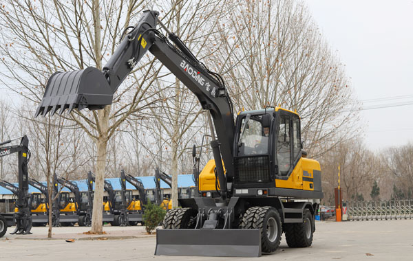 寶鼎95輪式挖掘機.jpg 寶鼎95輪式挖掘機.jpg